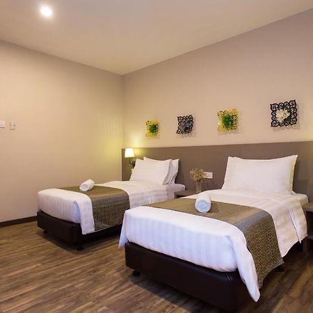 Dk Hotel Johor Bahru Exterior foto
